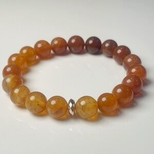 Elegant New Stackable Stretch Dyed Agate Beaded Bracelet W/Gold Tone Hardware